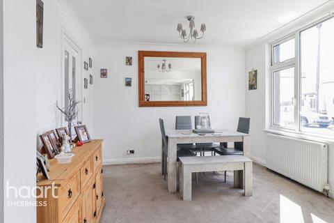 7 Edward Road, Queenborough, ME11 5DE