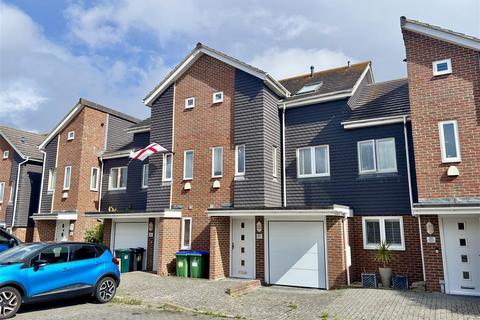 5 bedroom house for sale, Seaview Avenue, Peacehaven