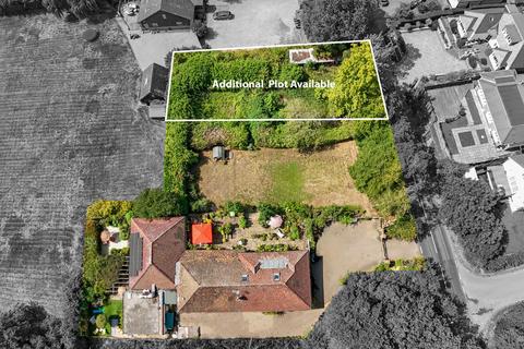 undefined, Hamlet Hill, Harlow CM19