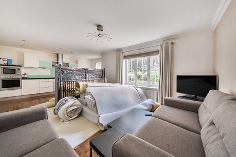 2 bedroom apartment for sale, London Road, Sunningdale, Ascot