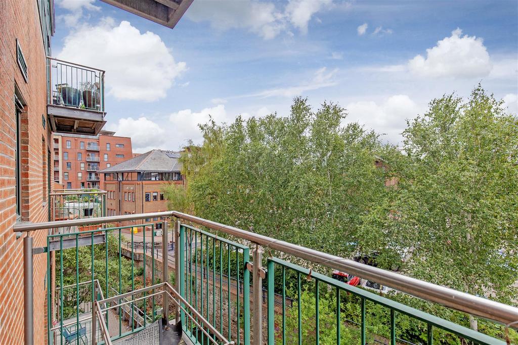 Balcony-2.jpg