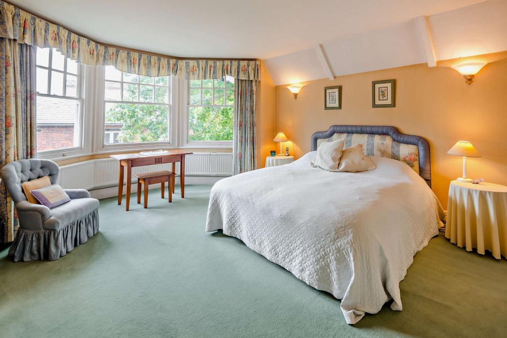 Principal Bedroom