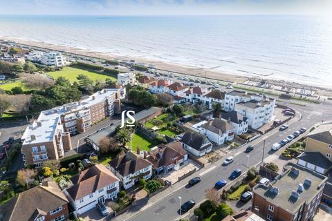 5 bedroom detached house for sale, Wallace Avenue, Worthing, BN11