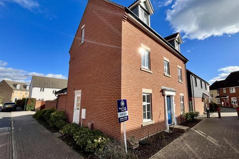 5 bedroom detached house for sale, Sycamore Drive, Bury St. Edmunds IP32
