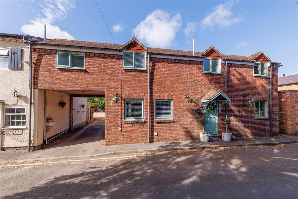 Coach House-03 A.jpg
