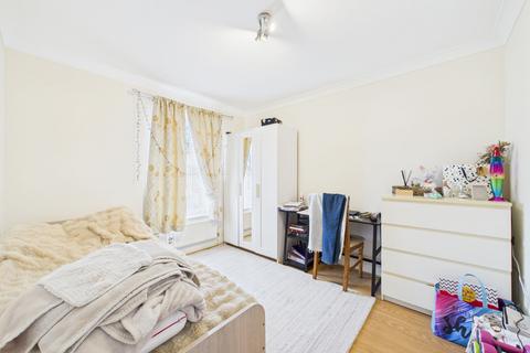 16 Birch Covert, Thetford, IP24 2UL