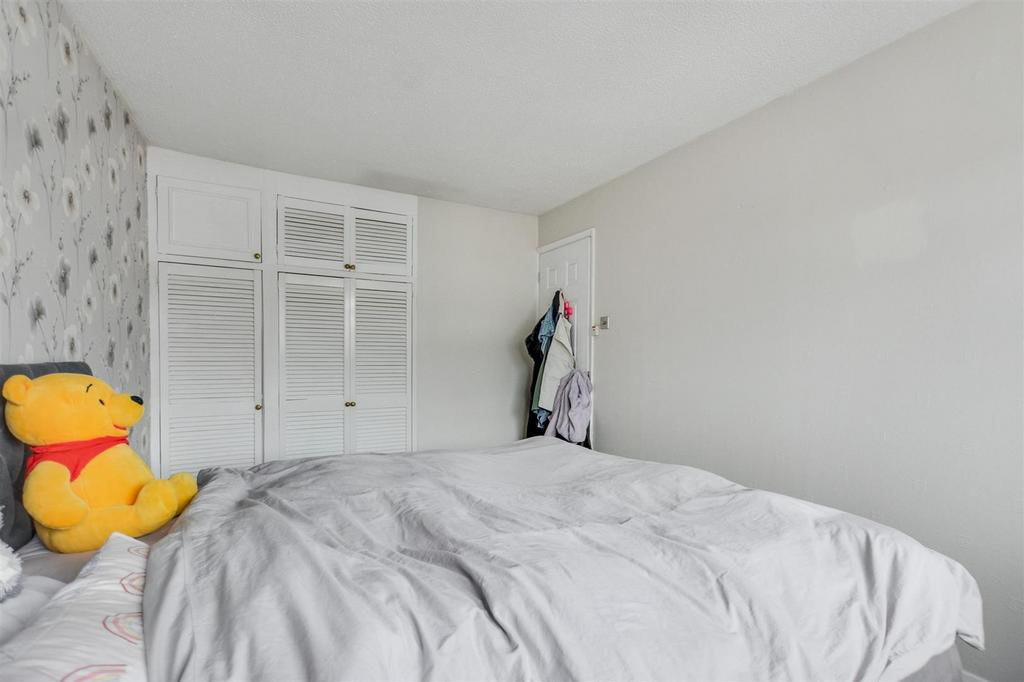 Bedroom 1 2.jpeg