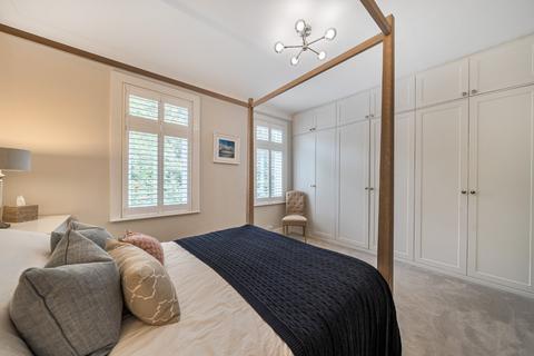 32 Mill Road, London, SW19 2NE