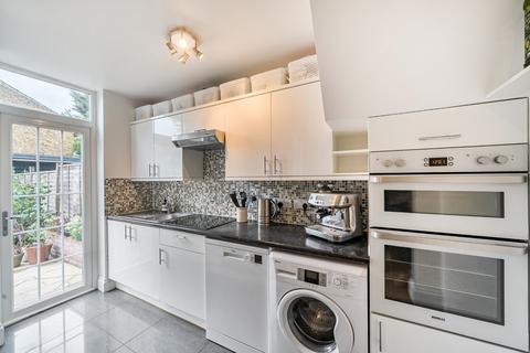 32 Mill Road, London, SW19 2NE