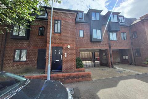 1 bedroom flat for sale, Albany Court, Luton LU1