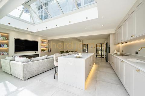 5 bedroom detached house for sale, Hendon Wood Lane, Mill Hill, NW7
