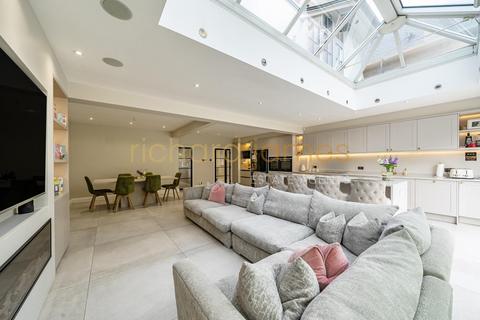 5 bedroom detached house for sale, Hendon Wood Lane, Mill Hill, NW7