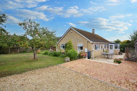 undefined, Newtown, Toddington, Cheltenham