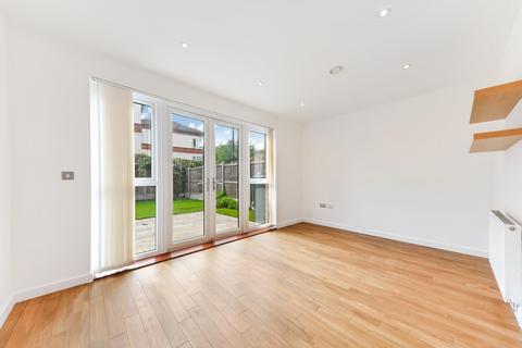 3 bedroom semi-detached house for sale, Reynard Way, Brentford