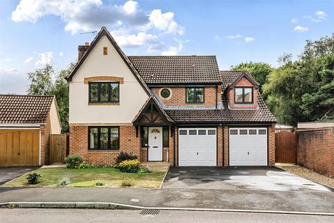 Liederbach Drive, Verwood BH31