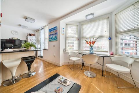 Flat B, 19 King Edwards Gardens, London, W3 9RE