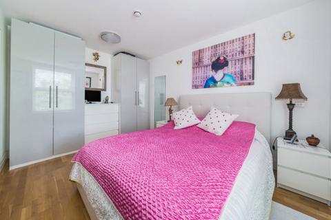 Flat B, 19 King Edwards Gardens, London, W3 9RE