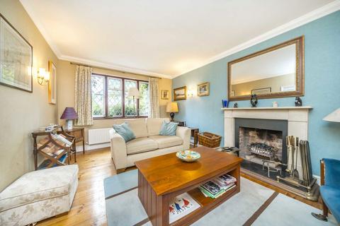 20 Lynton Road, New Malden, KT3 5EE