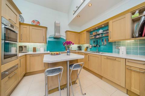 20 Lynton Road, New Malden, KT3 5EE