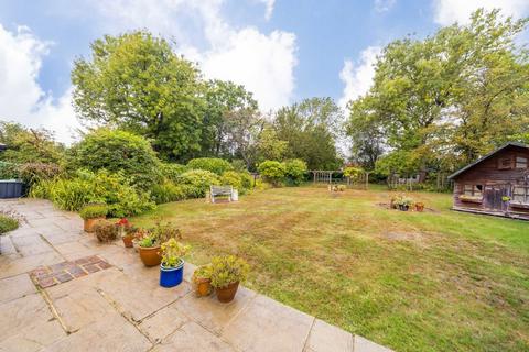 20 Lynton Road, New Malden, KT3 5EE