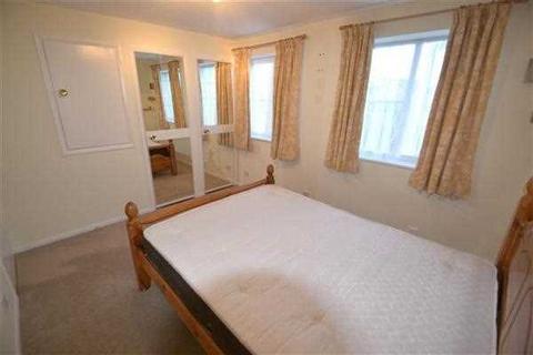10 Bishops Drive, Feltham, TW14 8LT