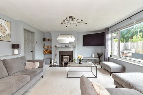 4 bedroom detached house for sale, Marden Avenue, Chichester PO19
