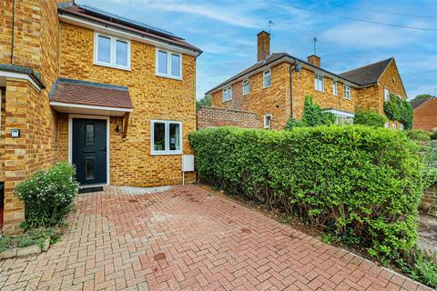 3 bedroom end of terrace house for sale, Musk Hill, Hemel Hempstead, HP1