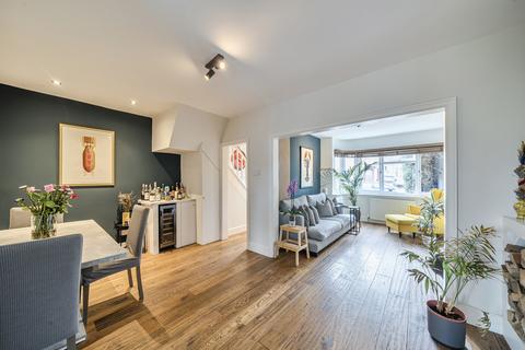 18 Barnstaple Road, Ruislip, HA4 0UP