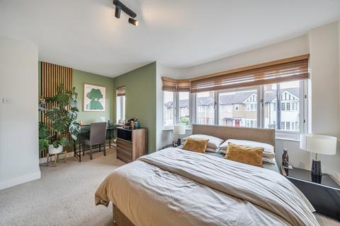 18 Barnstaple Road, Ruislip, HA4 0UP