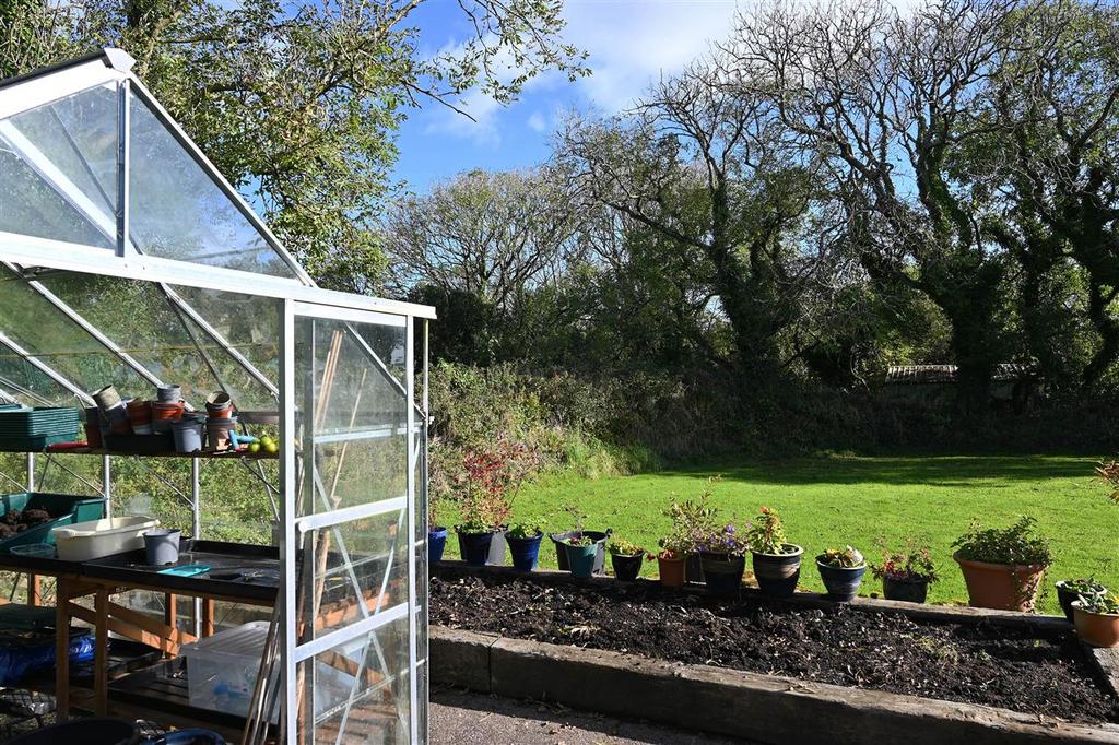 Lower Greenhouse