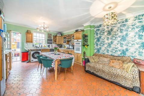5 bedroom terraced house for sale, Falkland Road, London NW5
