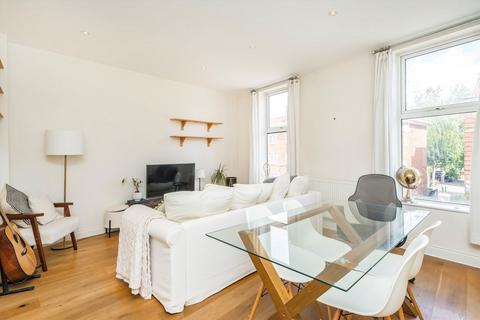 1 bedroom flat for sale, Garratt Lane, London SW17