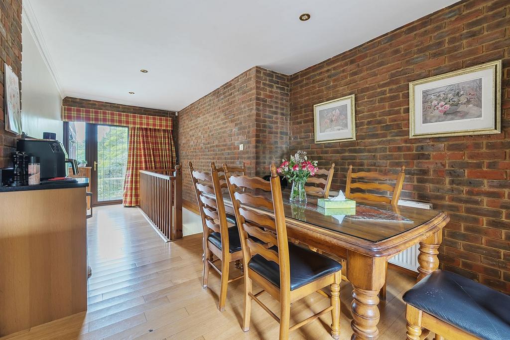Kitchen / Breakfast Room