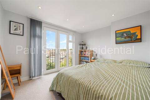 27 Sandringham Road, London, N22 6RB