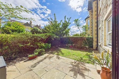 undefined, Garden flat close to Clevedon Town Centre