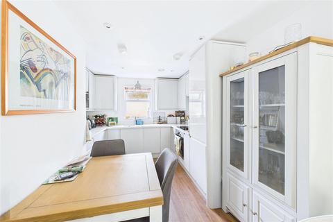 undefined, Garden flat close to Clevedon Town Centre