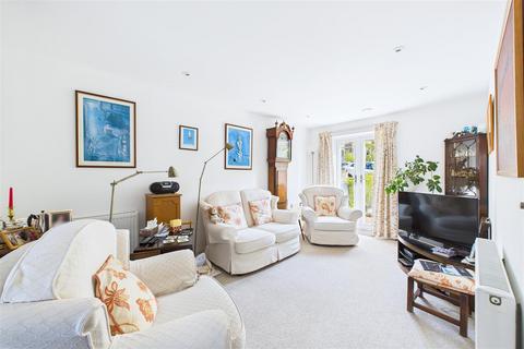 undefined, Garden flat close to Clevedon Town Centre