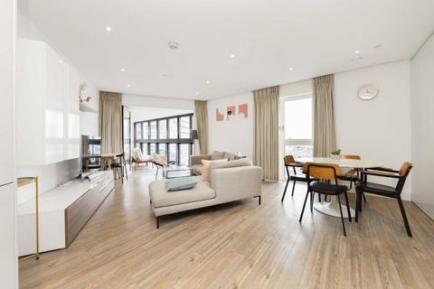 3 bedroom flat to rent, New Drum Street, London E1