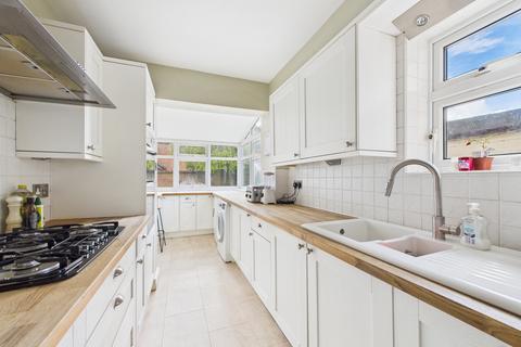12 Grenville Way, Thame, OX9 3YW