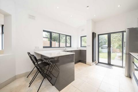 undefined, Manor Court Road, London W7