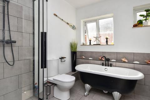 4 bedroom detached house for sale, Church Road, Shoeburyness, Essex, SS3
