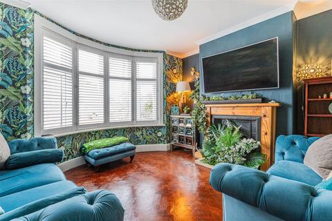 undefined, Avondale Crescent, Cardiff CF11