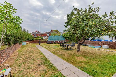 undefined, Avondale Crescent, Cardiff CF11