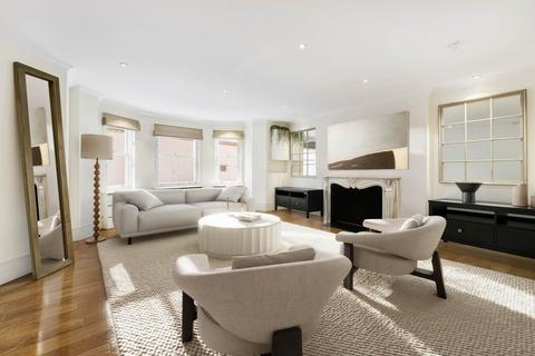 3 bedroom flat for sale, Cadogan Square, Knightsbridge SW1X