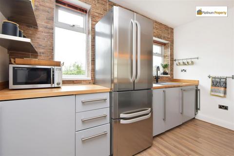 129 Broadway, Stoke-on-trent, ST3 5PW