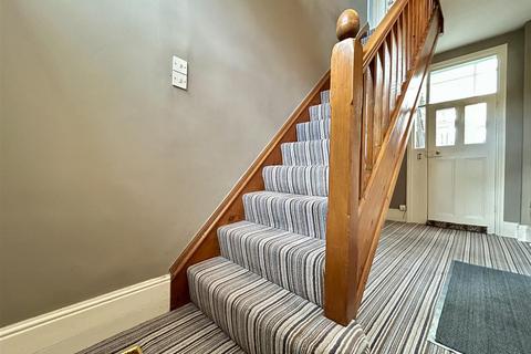 4 bedroom semi-detached house for sale, Hagley Road West, Oldbury