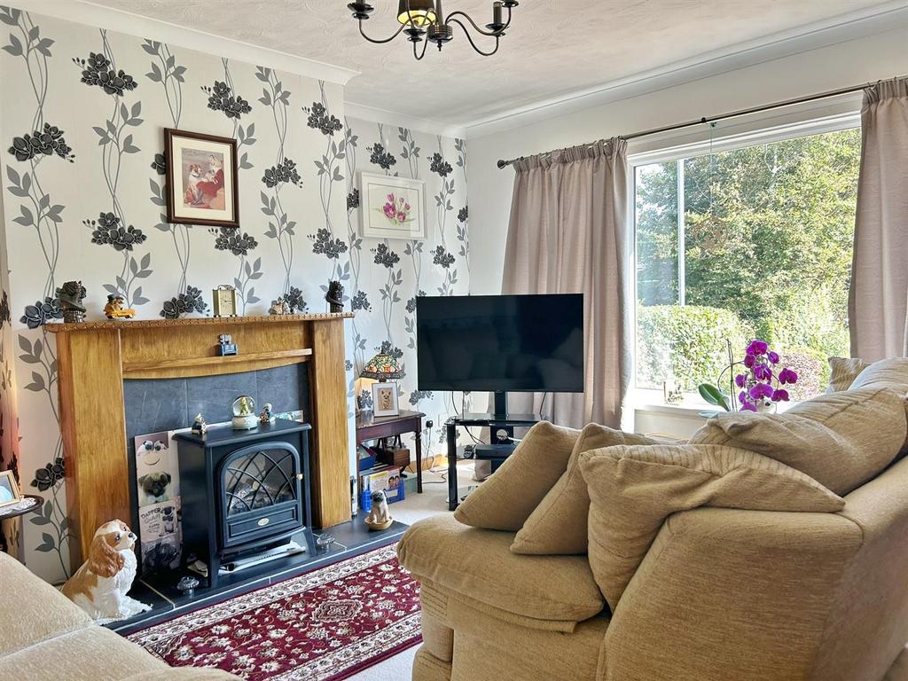 Lounge showing fireplace