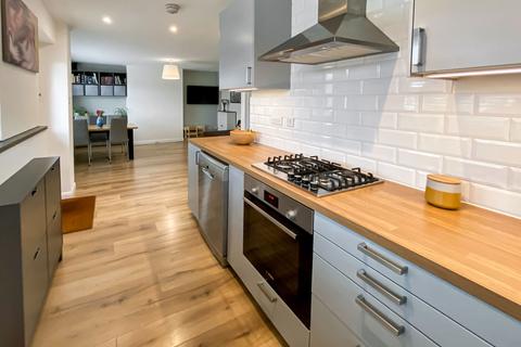 4 bedroom semi-detached house for sale, Thirlmere, Ashford TN24