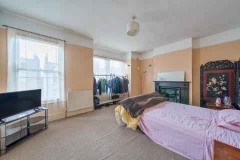 16 Crebor Street, London, SE22 0HF