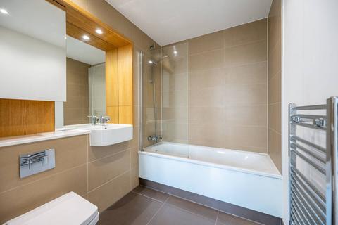 2 bedroom flat to rent, Stratford, Stratford, London, E15
